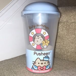 Pusheen Salad Container